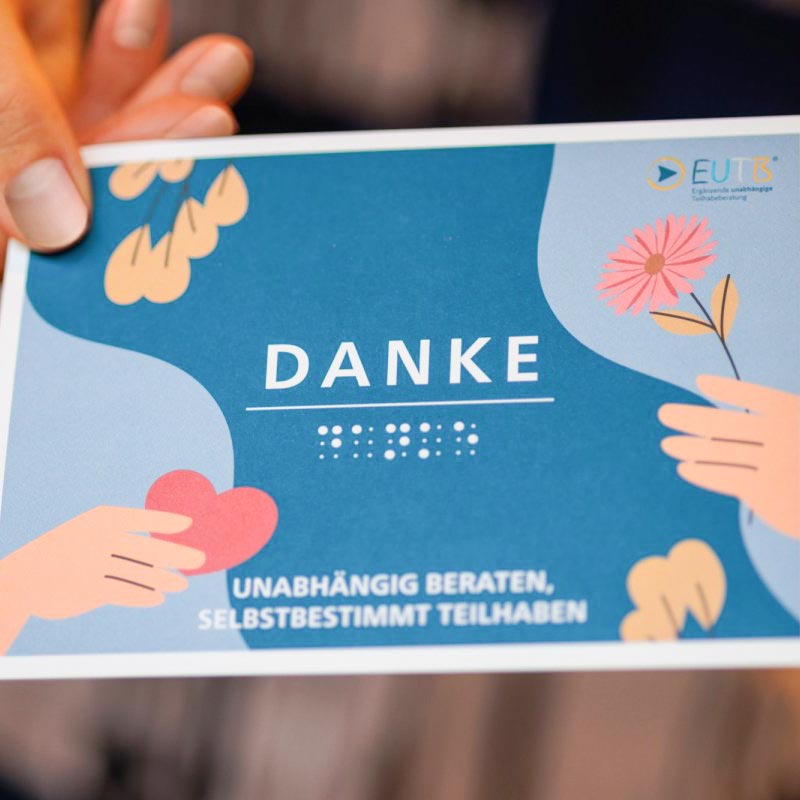 Zeigt eine Karte mit dem EUTB-Logog und der Aufschrift: Danke.